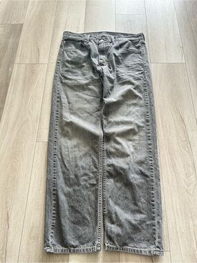 Classic Levi's 505 Men's Straight-Leg Jeans in Faded Gray 36x32
